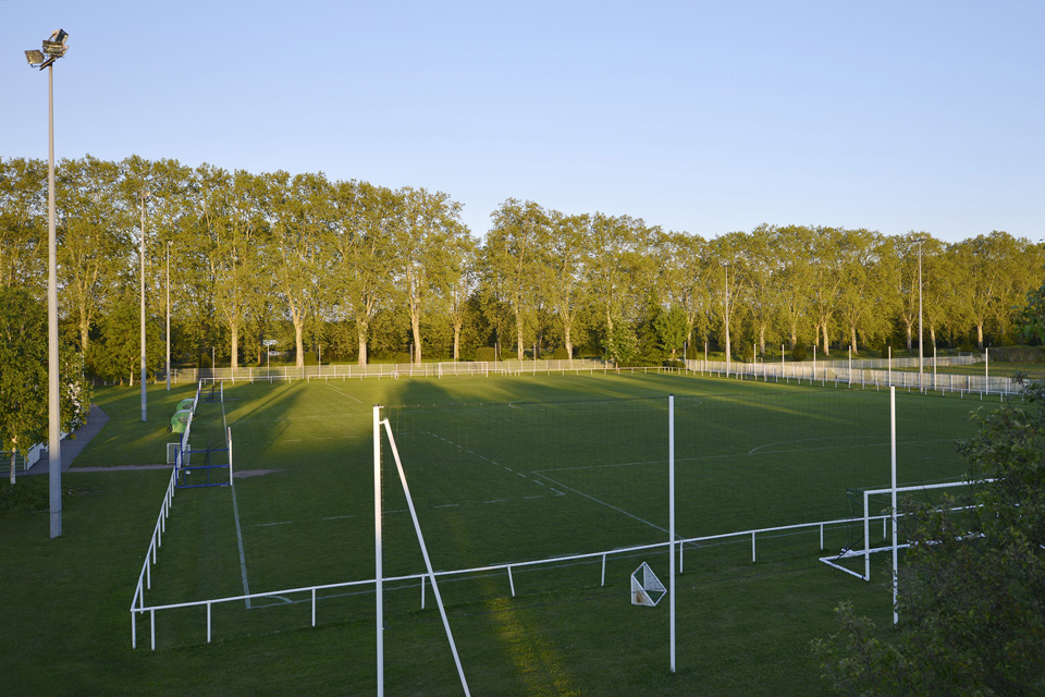 Zone sportive Schweitzer : Nouveau terrain de football synthétique